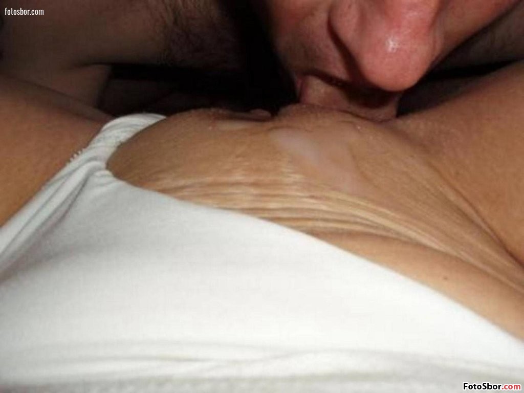 Муж лижет с жопы жены чужую сперму (55 фото)